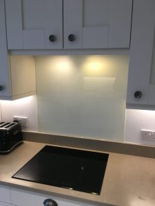 Queensgate Glass White