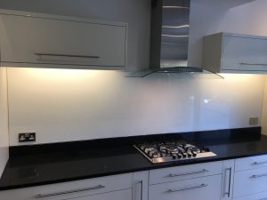 Queensgate Glass White