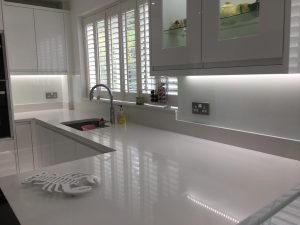 Queensgate Glass White