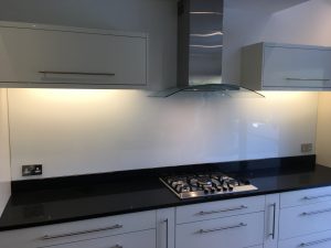 Queensgate Glass White