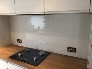 Queensgate Glass White