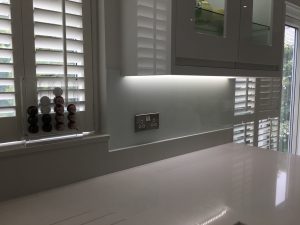 Queensgate Glass White