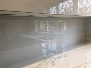 Queensgate Glass White