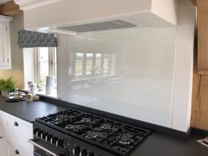 Queensgate Glass White