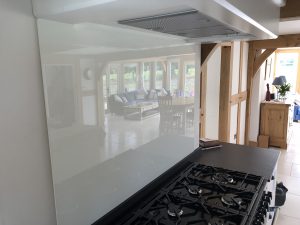 Queensgate Glass White